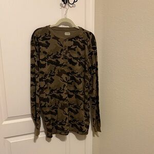 Men's Camouflage Long Sleeve Henley Shirt